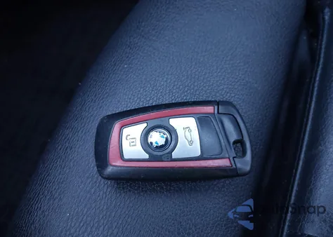 2014 BMW 328I xDrive z USA, uszkodzony, nr VIN WBA3B3G54ENR83962